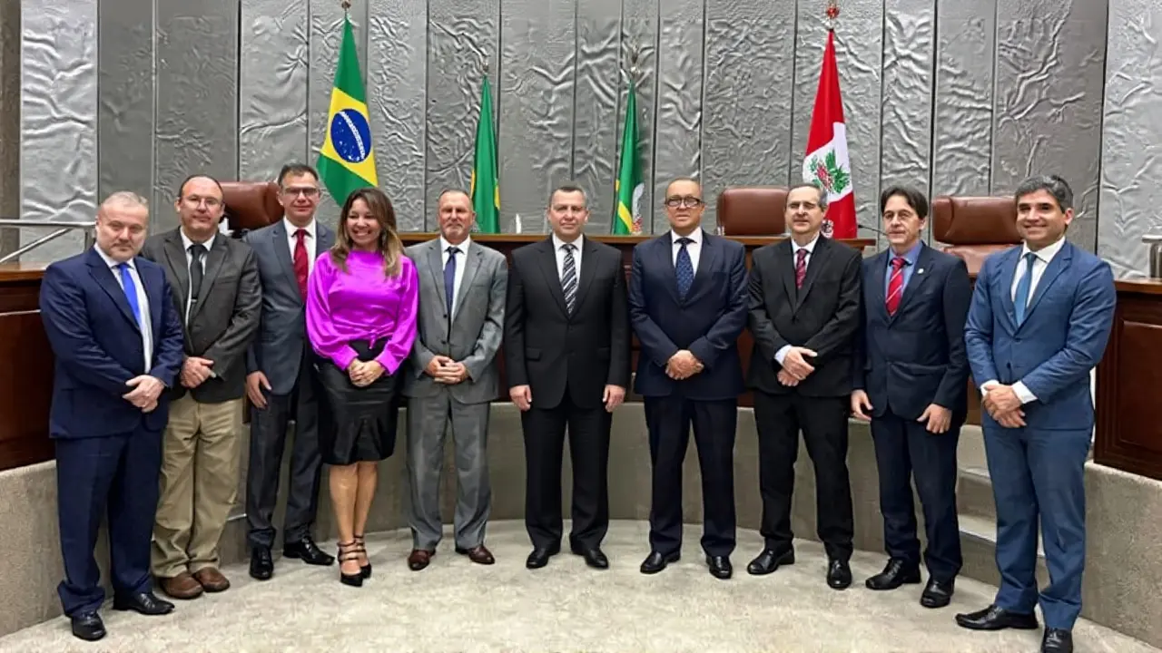 Ministra Cármen Lúcia visita TRE-RS e reforça segurança eleitoral